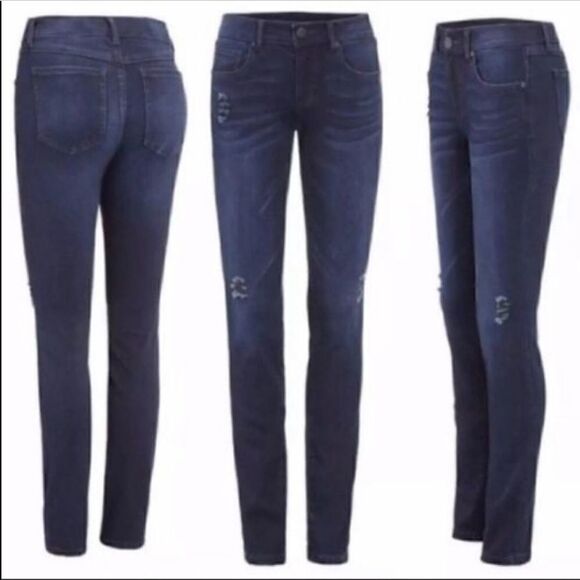 Cabi Dusk Destructed Distresses Skinny Jeans - Picture 2 of 7